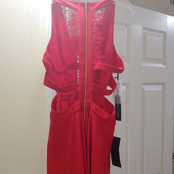 Bebe - Picture 3 of 5